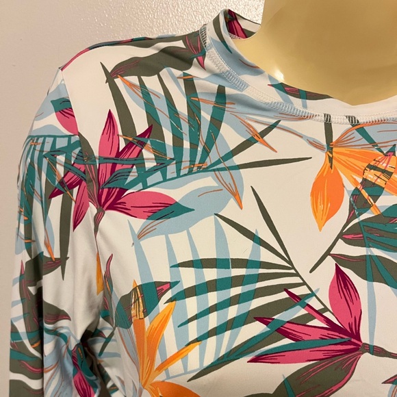ROXY Tropical Print Rash Guard 🌺 - Picture 3 of 7